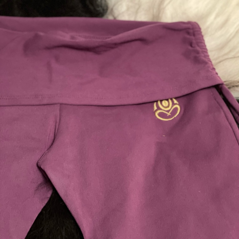 Shakti yoga pants